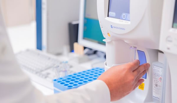 Acute Respiratory Diseases: Symptoms and Mistakes to Avoid